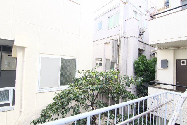 ジュネス大倉山の展望