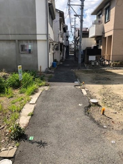 【前面道路含む現地写真】