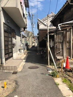 【前面道路含む現地写真】