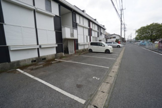 【駐車場】