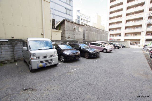 新大阪第2ダイヤモンドマンション　仲介手数料半月分の駐車場