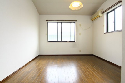 【洋室】 | ハウス岩城