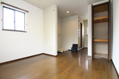 【洋室】 | ハウス岩城