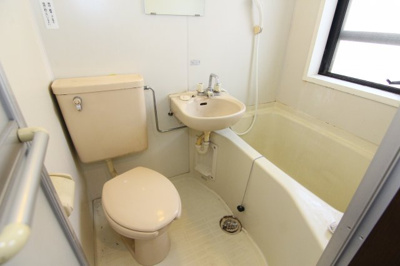 【浴室】 | ハウス岩城