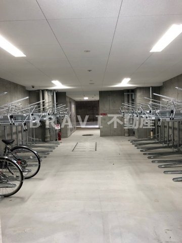 Luxe本町(ラグゼ本町）　BRAVI不動産のその他共用部分|【Luxe本町】駐輪場