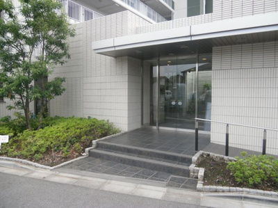 【エントランス】 | ルネファンタグラーレ府中是政 | エントランス。