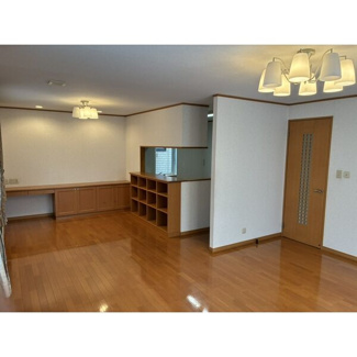 【居間・リビング】 | 山の手一条8丁目　戸建