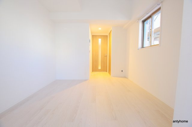 エスリード中之島ザ・コア　仲介手数料無料の居間・リビング