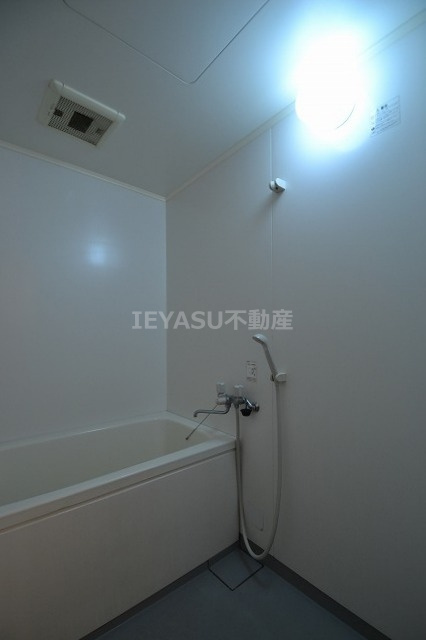 コープ野村上幟町の浴室