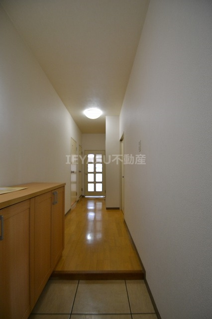 コープ野村上幟町の玄関