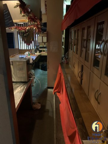 山口店舗　土橋のロビー