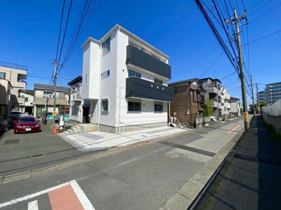 【外観】 | 現地見学会　さいたま市緑区原山2丁目　新築デザイン住宅 | 外観も気になるポイント