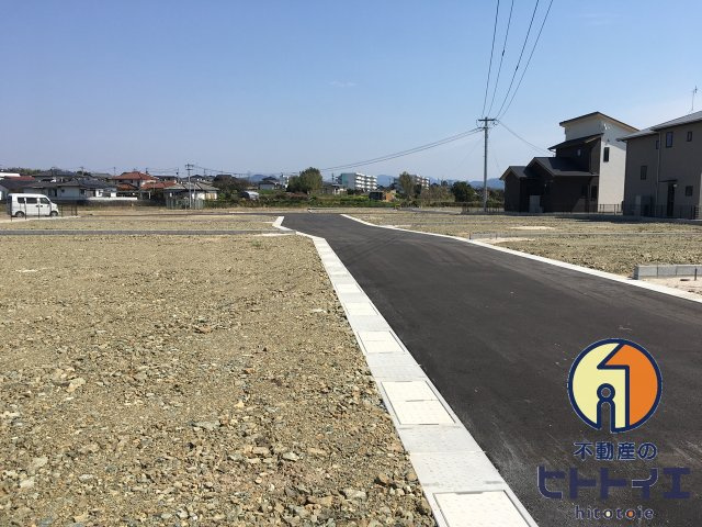 YKタウン吉田分譲地の外観