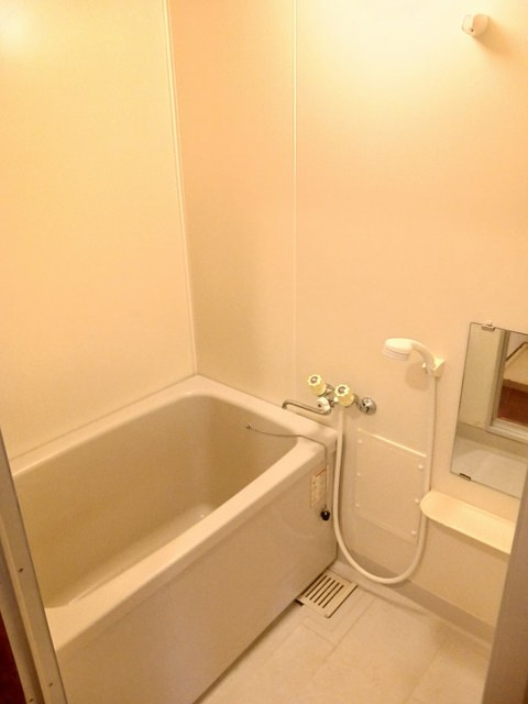 グリーンヒルズの浴室