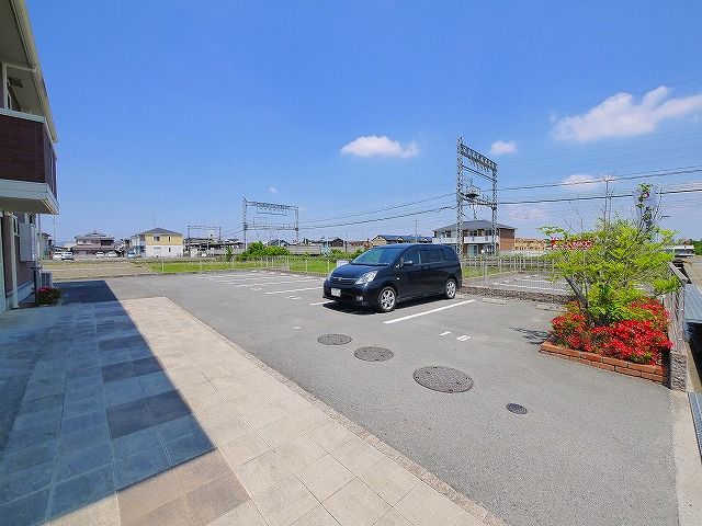 ファイン・コート　Ｂ棟の駐車場|駐車場に車を止められます