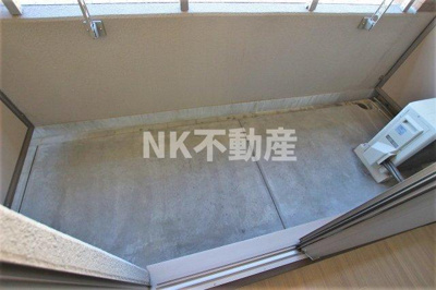 【バルコニー】 | コンフォートエヌズ（吉田賃貸） | お洗濯にも便利なバルコニー付き
