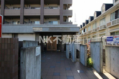 【エントランス】 | コンフォートエヌズ（吉田賃貸） | 清潔なエントランスです