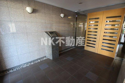 【ロビー】 | コンフォートエヌズ（吉田賃貸） | 建物内です