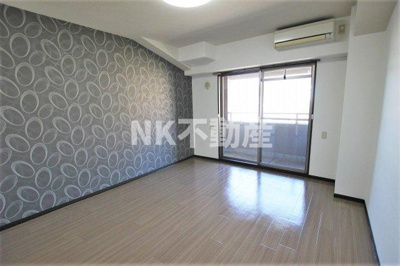 【居間・リビング】 | コンフォートエヌズ（吉田賃貸） | 洋室です