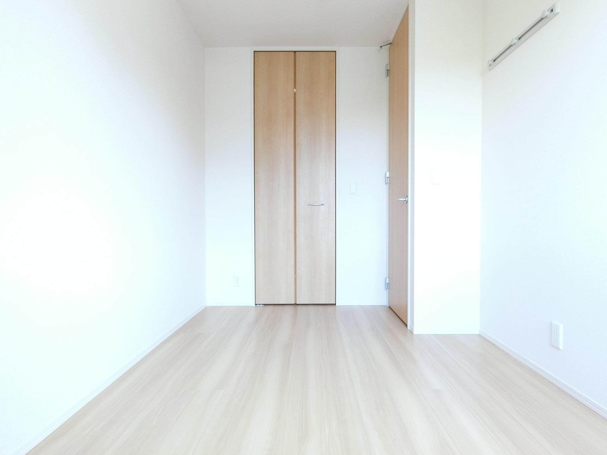 クリスタルハイツ原山台の寝室