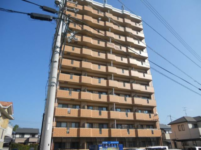 【外観】 | ロイヤル・スイート衣山