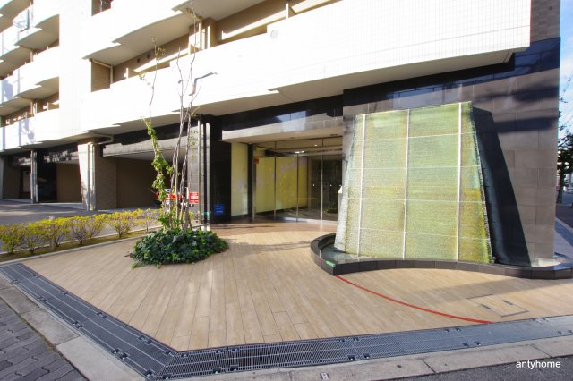 セスト新大阪　仲介手数料無料のエントランス