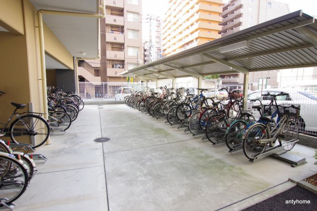 セスト新大阪　仲介手数料無料の駐車場