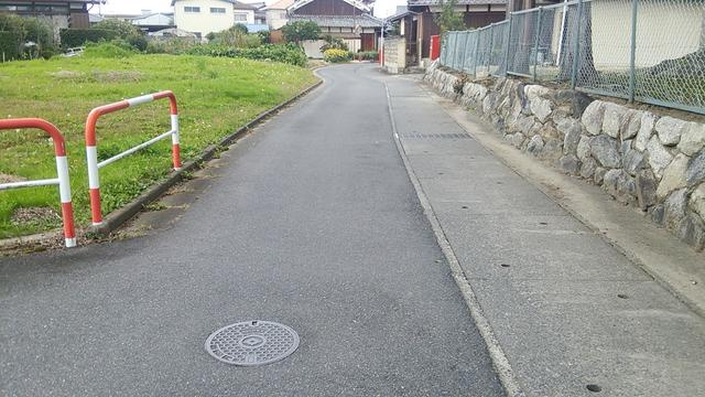 野洲市比留田　売土地の前面道路含む現地写真