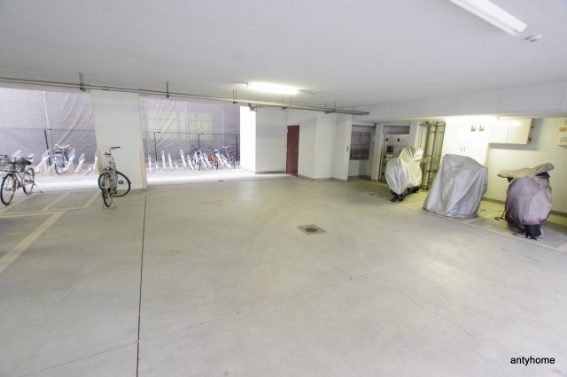 ルクレ新大阪レジデンス　仲介手数料無料の駐車場