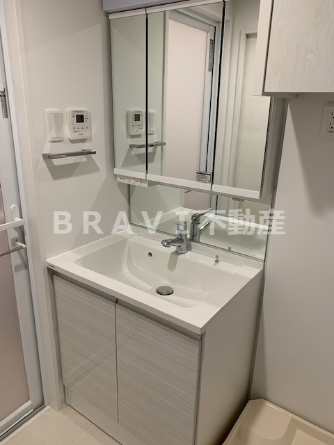 アーバネックス真田山　BRAVI不動産の独立洗面台|【アーバネックス真田山】朝の身支度には欠かせない独立洗面化粧台