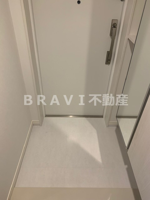 アーバネックス真田山　BRAVI不動産の玄関|【アーバネックス真田山】きれいな玄関です