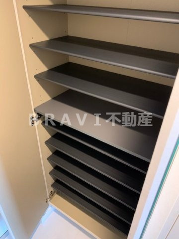 アーバネックス真田山　BRAVI不動産の収納|【アーバネックス真田山】シューズボックス