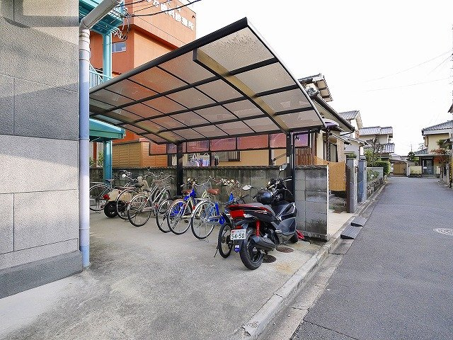 カネダマンションのその他共用部分|自転車置き場