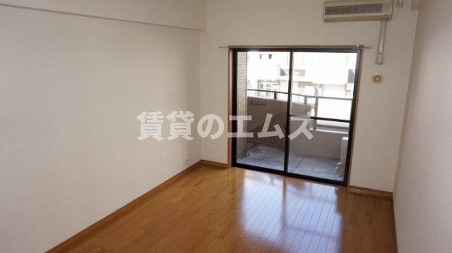 【洋室】 | カーサ・ヴェルデ博多駅南