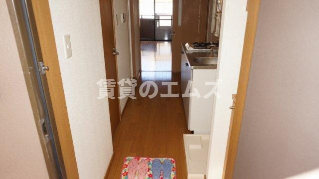 【玄関】 | カーサ・ヴェルデ博多駅南