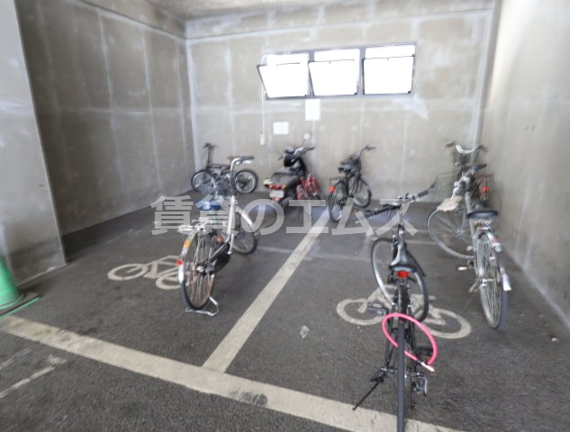 【その他共用部分】 | カーサ・ヴェルデ博多駅南 | カーサ・ヴェルデ博多駅南の駐輪場