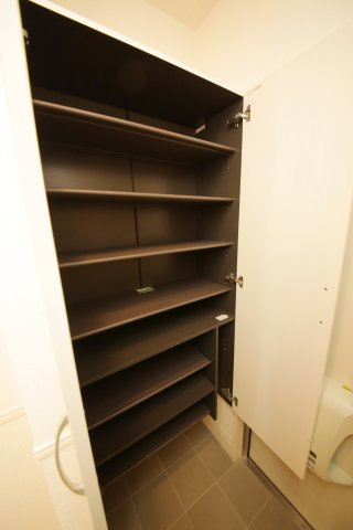 パークハウス常滑　B棟の収納