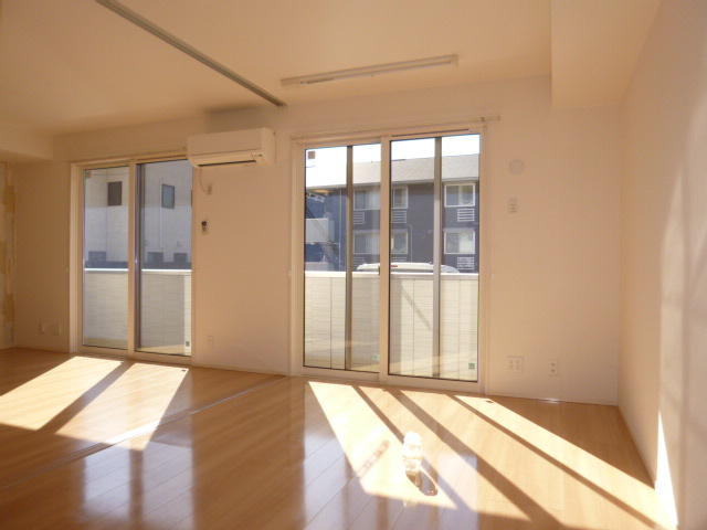 リヴィエールの洋室