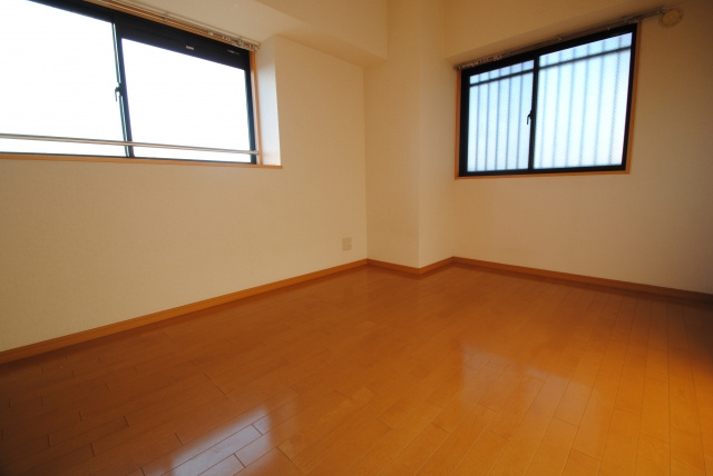 グリーンヒル櫛原の洋室|内装イメージ：同物件別室