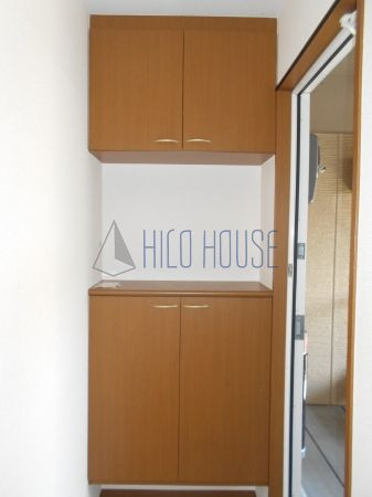 シャンエピナールＡの玄関