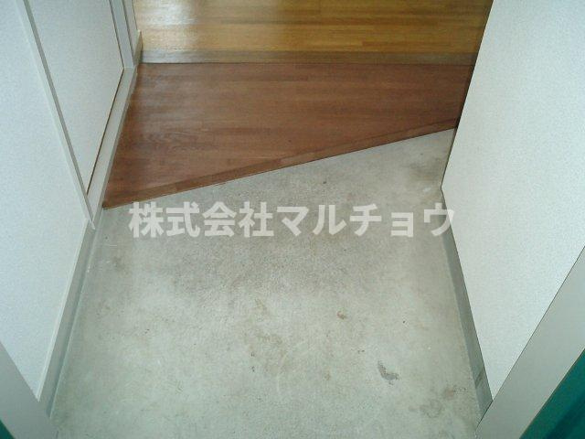 あすなろマンションの玄関
