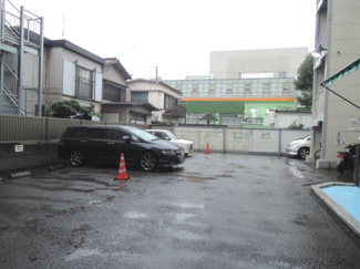 【駐車場】 | 平置き駐車場。