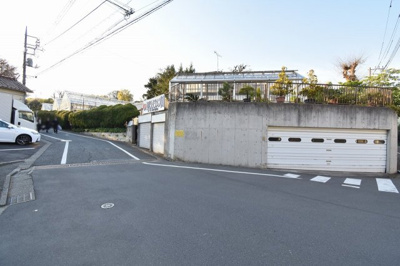 【周辺】 | イニシア馬込 | 前面道路。