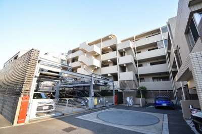 【駐車場】 | イニシア馬込 | 機械式駐車場。