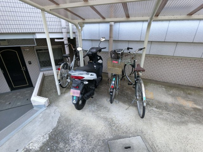 【その他共用部分】 | エンゼルハイム日吉第3 | バイク置場。