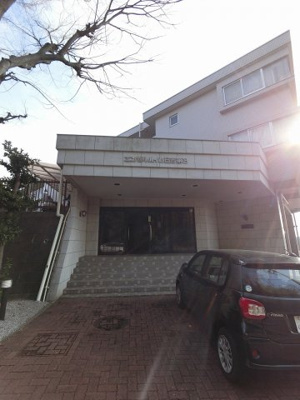 【エントランス】 | エンゼルハイム日吉第3 | 横浜市営地下鉄グリーンライン「高田」駅徒歩18分
東急東横線・グリーンライン「日吉」駅バス15分「倉田屋前」停歩8分。
