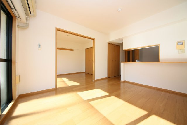 プラシードの居間・リビング