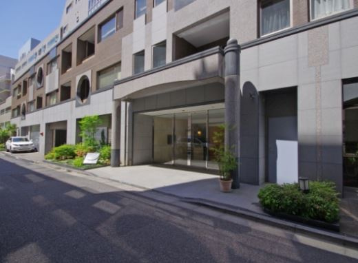パレスサイド三番町のエントランス|パレスサイド三番町