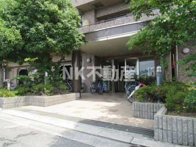 【エントランス】 | アンドユーイワキ東大阪（長田賃貸） | 落ち着いたエントランスです