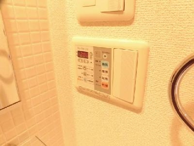 プレサンス京都二条城前風雅の設備|浴室乾燥機能付